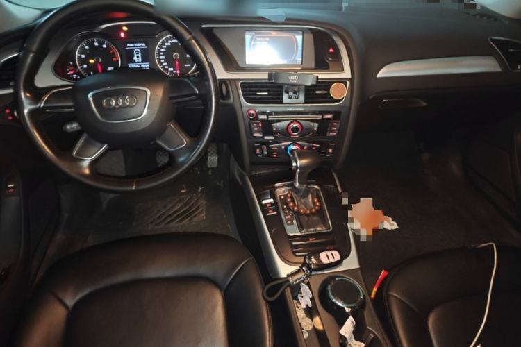 Used Audi A4L 2016 30 TFSI Collector's Edition Automatic Comfort Model Center Console