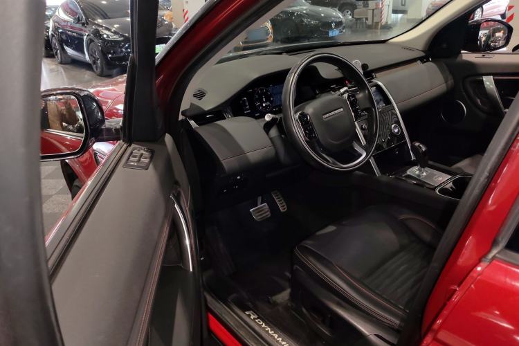 Used Land Rover Discovery Sport 2020 249 PS R-Dynamic Performance Edition Driver Seat