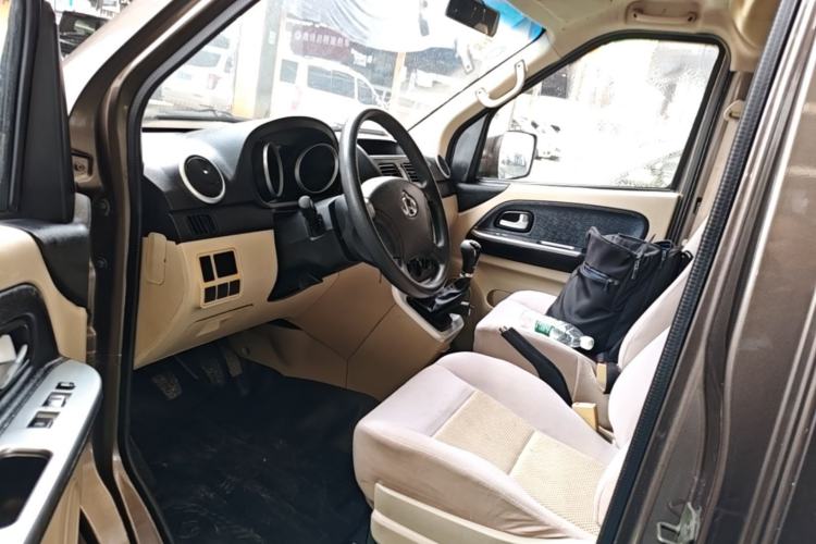 Used CHANGAN KAICHENG Ruixing M70 2017 1.5L Comfort Edition 6-Seater Liftback Door DAM15DL Driver Seat