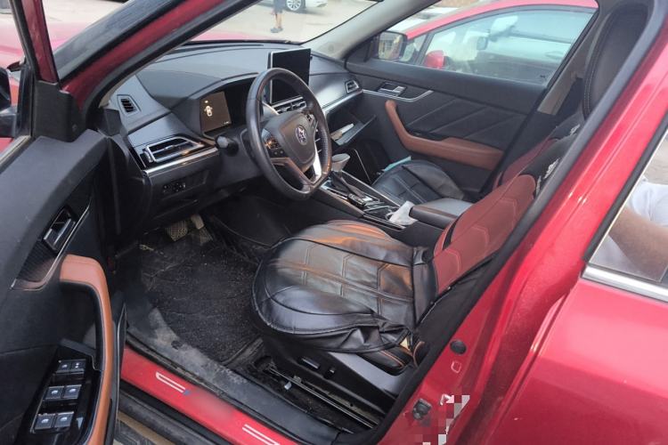 Used Venucia T60 2018 1.6L CVT Zhiyue Edition (ISS) China VI