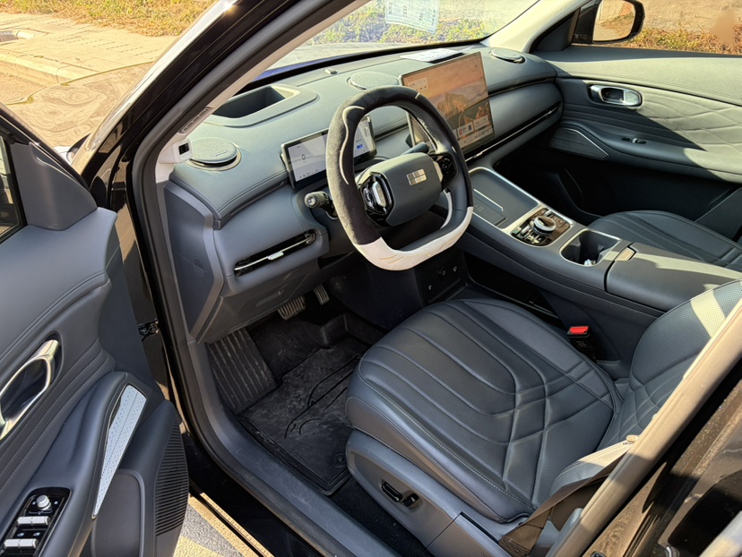 Geely Galaxy Xingjian 7 EM-i 2026 Model 135km Leading Edition — снимка 15
