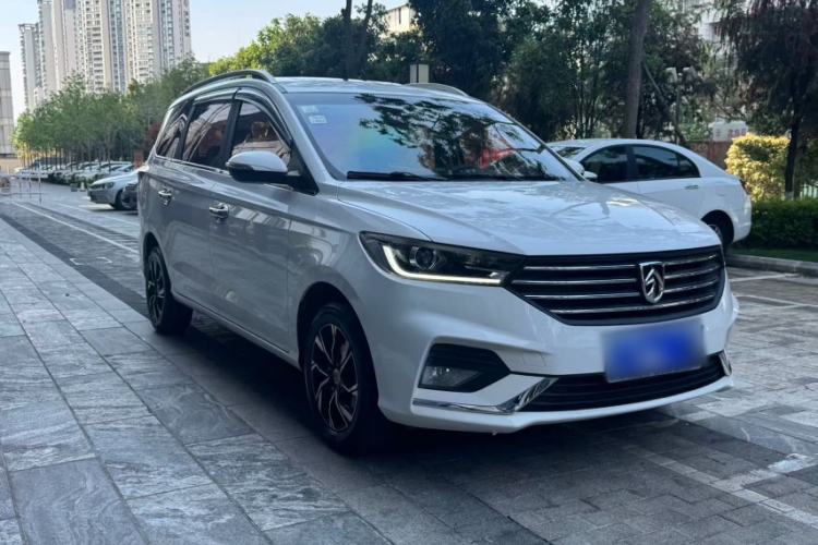 Used Baojun 360 2019 1.5L Manual Luxury Version China VI Exterior 8