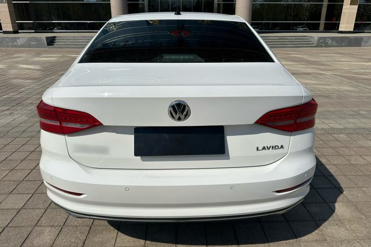 Used Volkswagen Lavida 2019 1.5L Manual Comfort Edition China VI Standard Rear