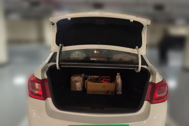 Used Chevrolet Cruze 2015 1.5L Classic SE AT Trunk