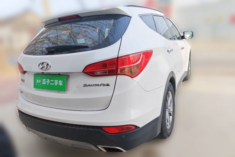 Used Hyundai Santa Fe 2015 2.4L Automatic Two-Wheel Drive Smart Version 5 Seats