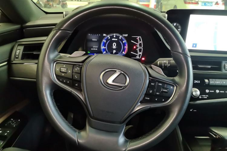 Used Lexus ES 2022 200 Excellence Edition
