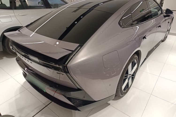 Used XPeng P7 2025 Model—750 All-Wheel-Drive High-Performance Ultra Rear Right 45 Deg