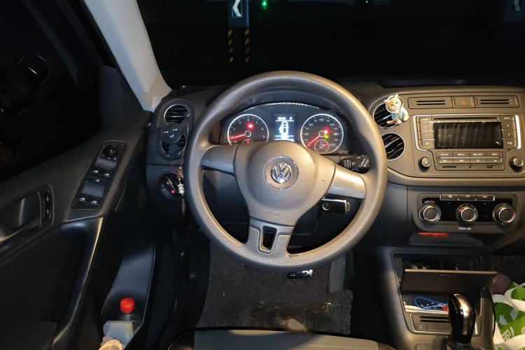 Used Volkswagen Tiguan L 2016 300TSI Automatic Two-Wheel Drive Trend Edition
