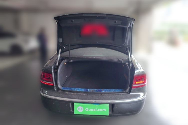 Used Volkswagen Phaeton 2012 3.0L Business Edition Trunk