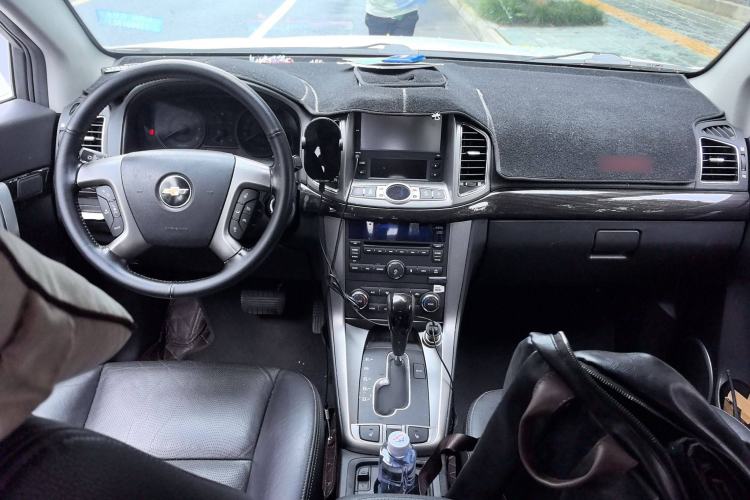 Used Chevrolet Captiva 2014 2.4L 4x4 Flagship Edition 7 Seats