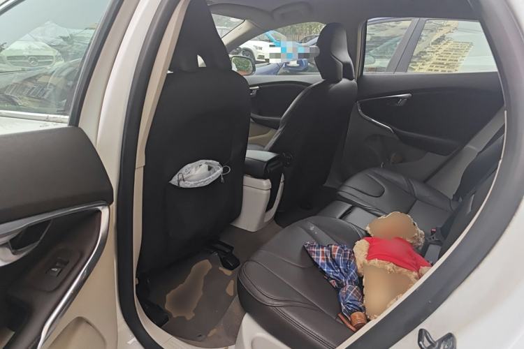 Used Volvo V40 2013 2.0T Zhiya Edition