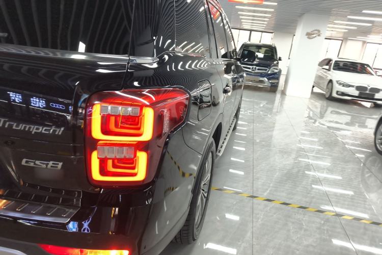 Used GAC Trumpchi GS8 2017 320T Two-Wheel Drive Luxury Smart Connectivity Version (7 Seats)
