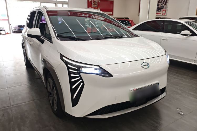 Used AION Y 2023 Plus 610 Smart Edition Lithium Iron Phosphate Front Right 45 Deg