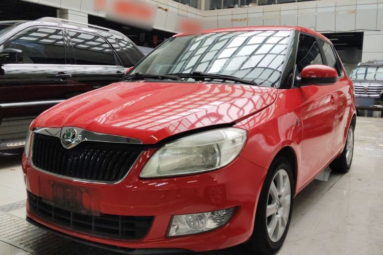 Used Skoda Fabia 2012 1.4L Automatic Crystal Edition