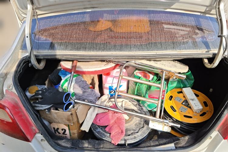 Used CHANGAN Alsvin V3 2012 1.3L Manual Comfort Version China IV Standard
