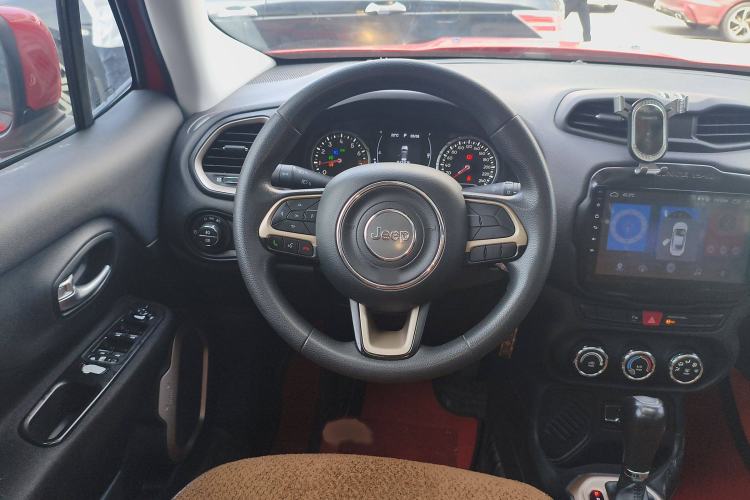 Used Jeep Renegade 2017 180T Automatic High-Energy Version