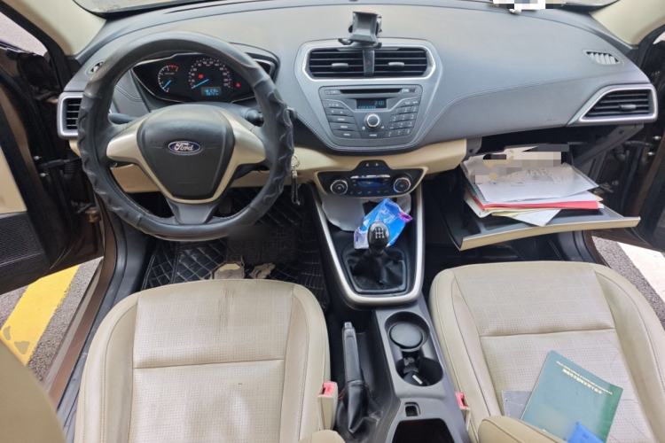 Used Ford Escort 2015 1.5L Manual Fashion Edition