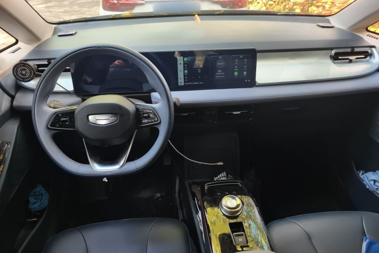 Used Geometry E Firefly 2022 401KM Lightning Tiger 4-Seater Center Console