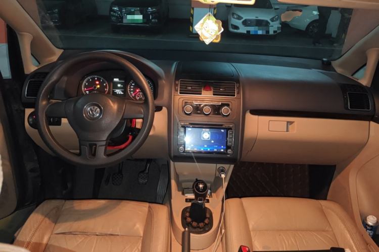 Used Volkswagen Touran 2015 1.4T Manual Comfort Edition 5-Seater