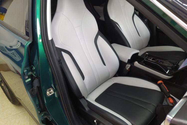 Used Dongfeng Aeolus Mage 2023 1.5T Prestige Edition Right Front Seat