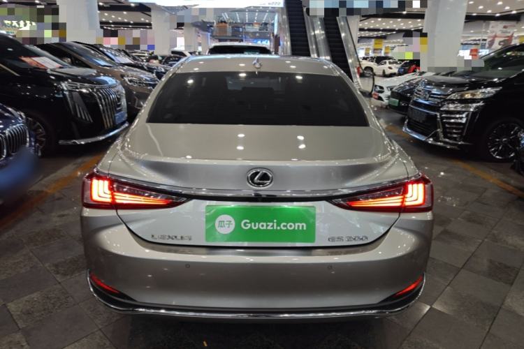 Used Lexus ES 2022 200 Excellence Edition