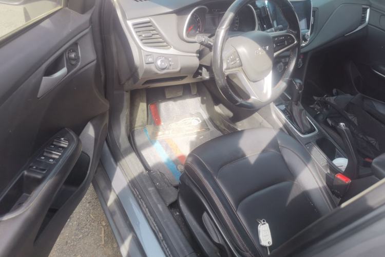 Used Chevrolet Monza 2020 Light Hybrid Redline 320T Dual-Clutch Joyful Edition Driver Seat