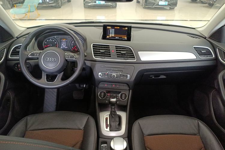 Used Audi Q3 2017 35 TFSI Fashion Model
