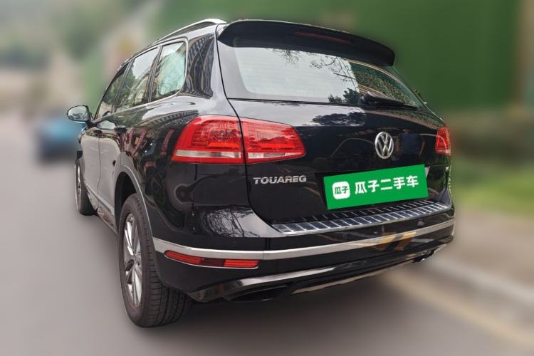 Used Volkswagen Touareg 2018 3.0 TSI Glory Collection Edition Rear Left 45 Deg