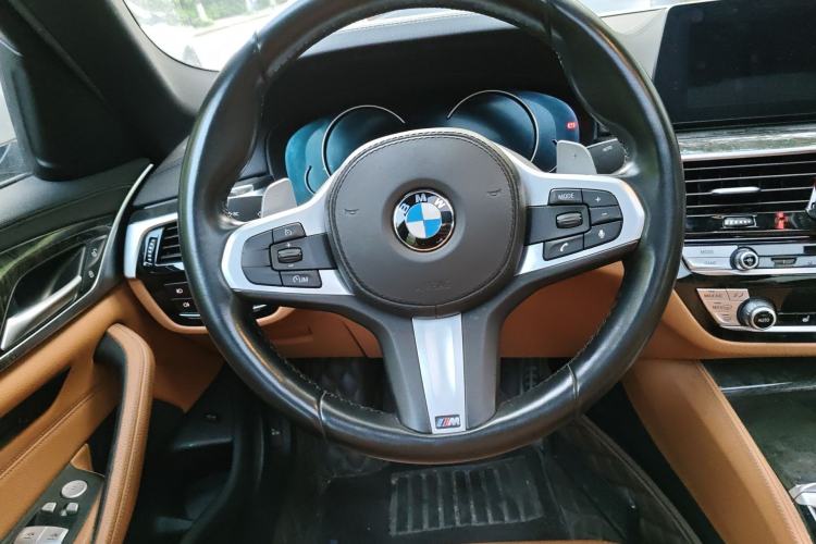 Used BMW 5 Series 2018 Restyled 530Li Luxury Edition M Sport Package
