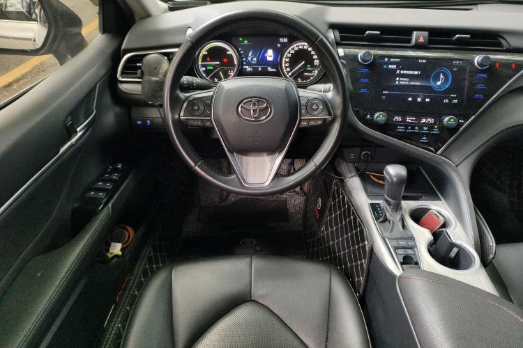 Used Toyota Camry 2019 Dual-Engine 2.5 HG Luxury Edition China VI Standard