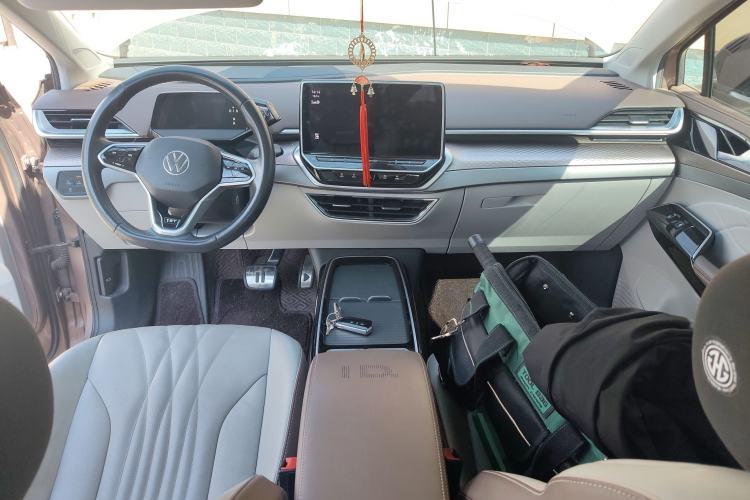 Used Volkswagen ID.6 X 2021 1st Edition ID. First Impression Edition Center Console