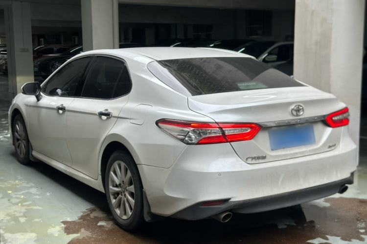 Used Toyota Camry 2019 2.0G Luxury Edition China VI Standard Exterior 3