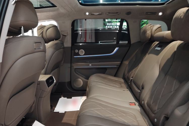 Used Hima AITO M9 2024 Range-Extended Ultra Version 52 kWh 5-Seater Model Left Rear Seat