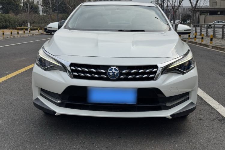 Used Venucia D60 2018 1.6L CVT Smart Connect Elite Edition
