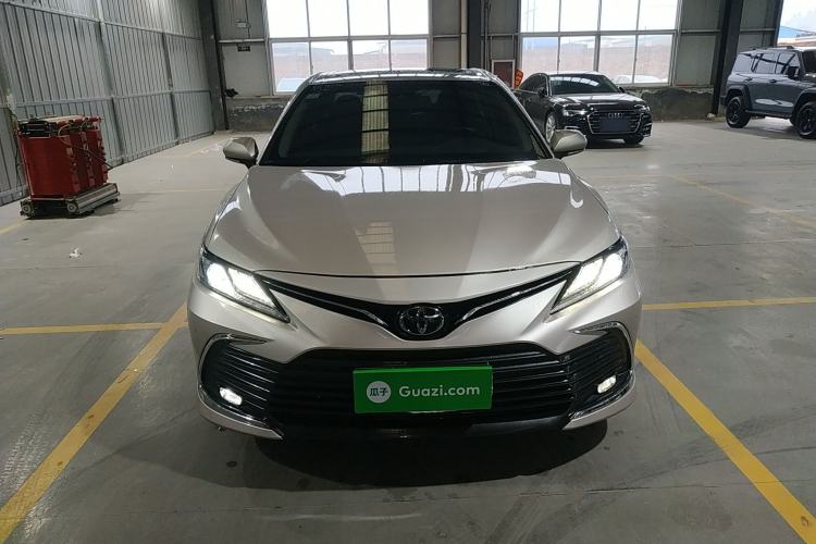 Used Toyota Camry 2021 2.0G Luxury Edition Front