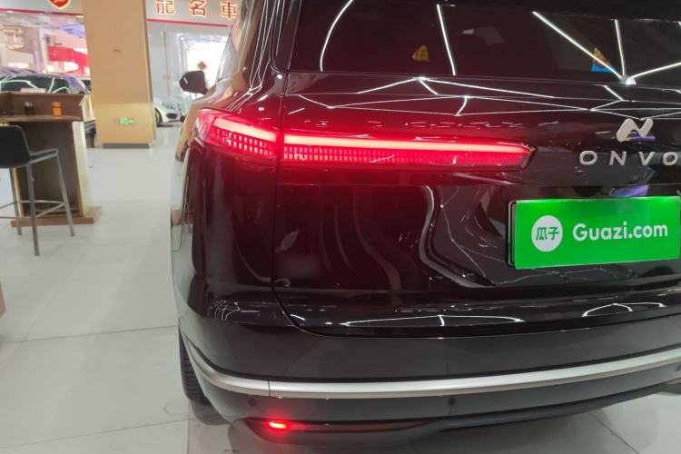 Used ONVO Luxeed L90 2025 Model—Max Six-Seater Version
