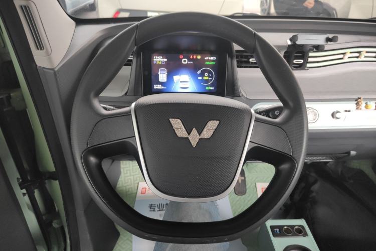 Used Wuling Hongguang MINIEV 2022 Macaron Premium Model – Lithium Iron Phosphate Steering Wheel