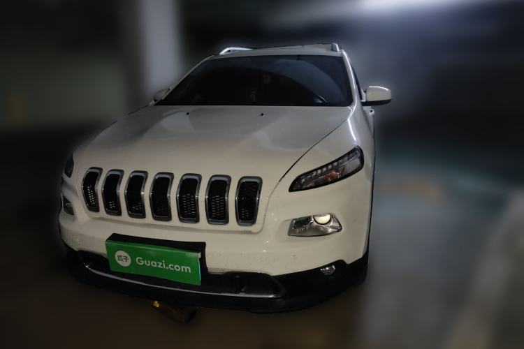 Used Jeep Cherokee 2017 2.0L Superior Edition