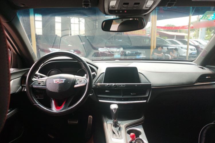 Used Cadillac CT4 2020 28T Elite Edition Center Console