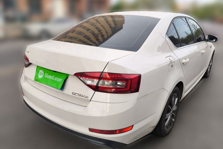 Used Skoda Octavia 2019 1.5L Automatic SmartDrive Comfort Edition China VI Standard

