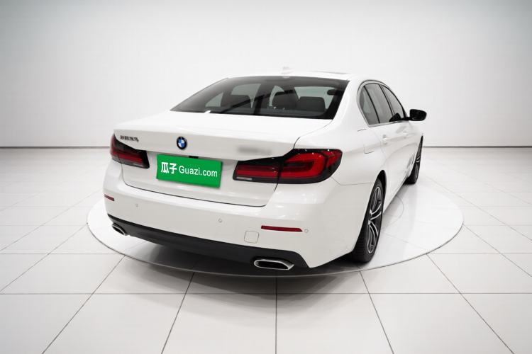 Used BMW 5 Series 2022 Restyled 525Li Luxury Package Rear Right 45 Deg