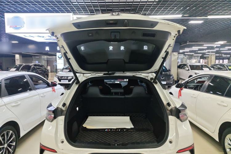 Used CHANGAN UNI-T 2022 1.5T Sport Edition Flagship Version Trunk