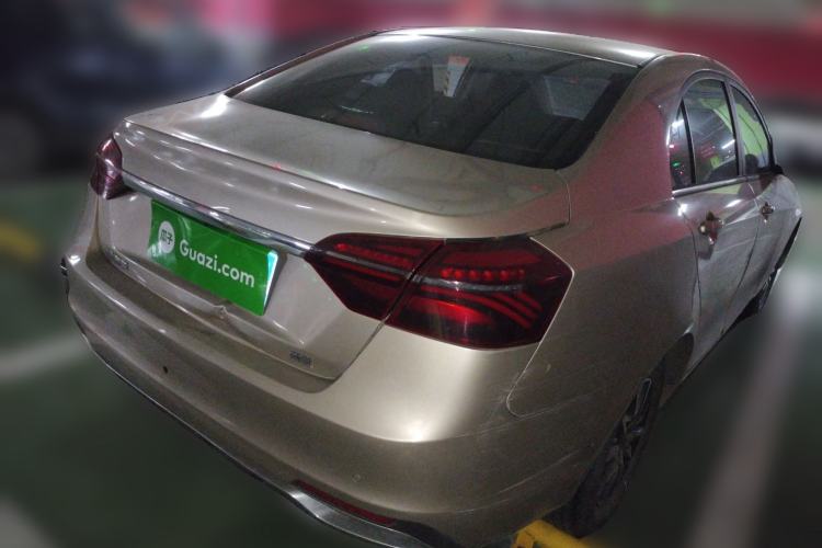 Used Geely Auto Emgrand 2019 Leading Edition 1.5L CVT Luxury Model China V Standard
