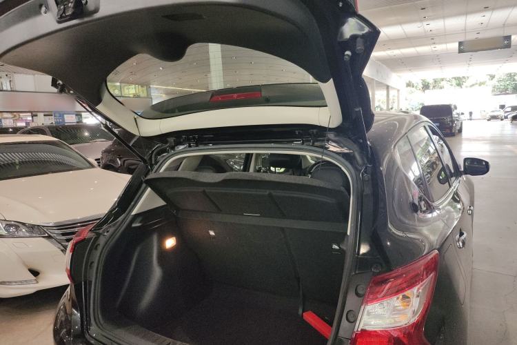 Used Nissan Tiida 2021 1.6L CVT Smart Drive Edition