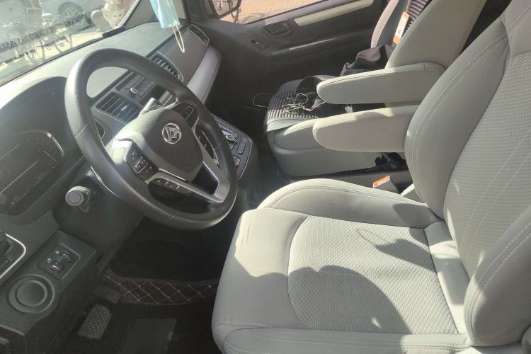 Used SAIC MAXUS G10 2022 2.0T Automatic Smart Enjoyment Version Gasoline 7 Seats