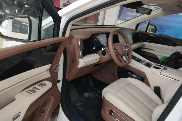 Used BYD Xia 2025 DM-i 1.5T 180km Excellence Model
