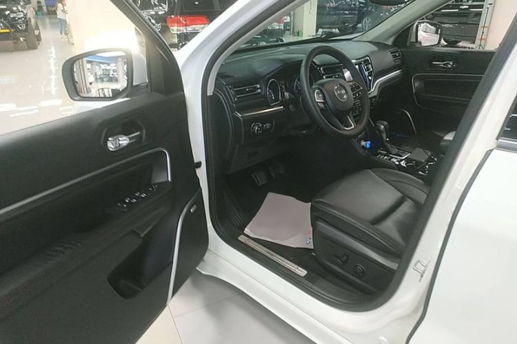 Used Jeep Grand Commander 2018 2.0T Four-Wheel Drive Smart Enjoyment Version China V Emission Standard