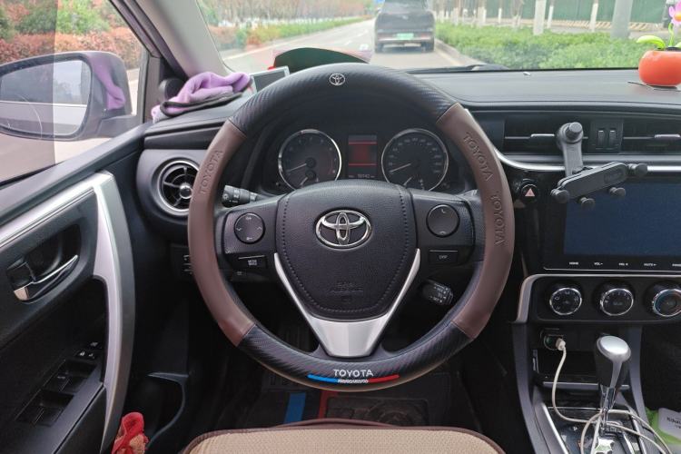 Used Toyota Corolla 2018 1.2T S-CVT GL-i Zhihui Edition Steering Wheel