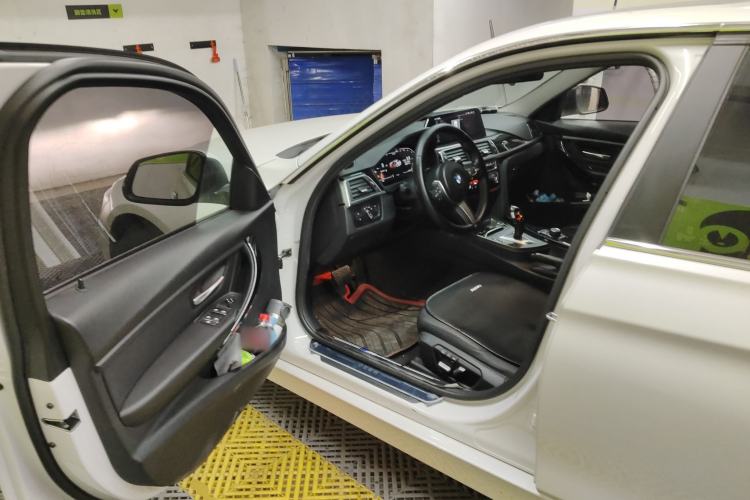 Used BMW 3 Series 2017 318i Fashion Model