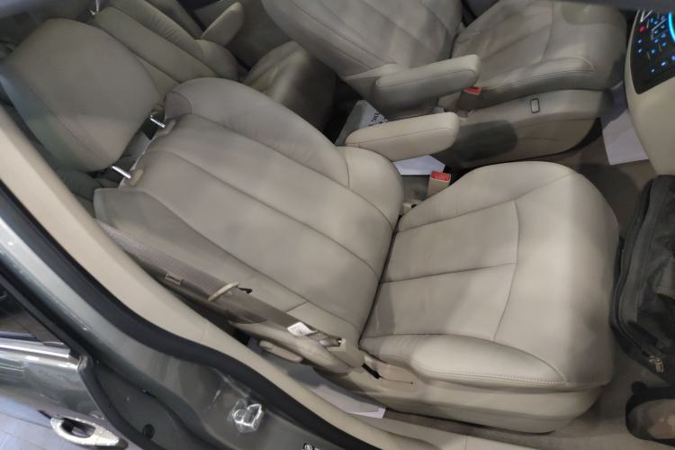 Used Buick GL8 2015 2.4L Luxury Business Premium Edition Right Front Seat